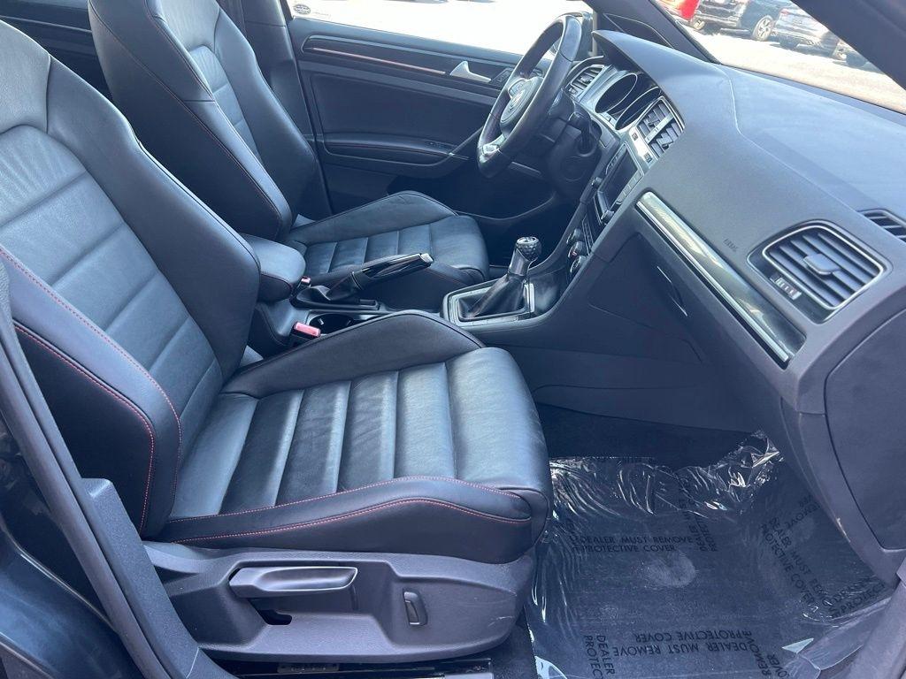 Volkswagen Golf GTI SE 6M 4-Door 2017