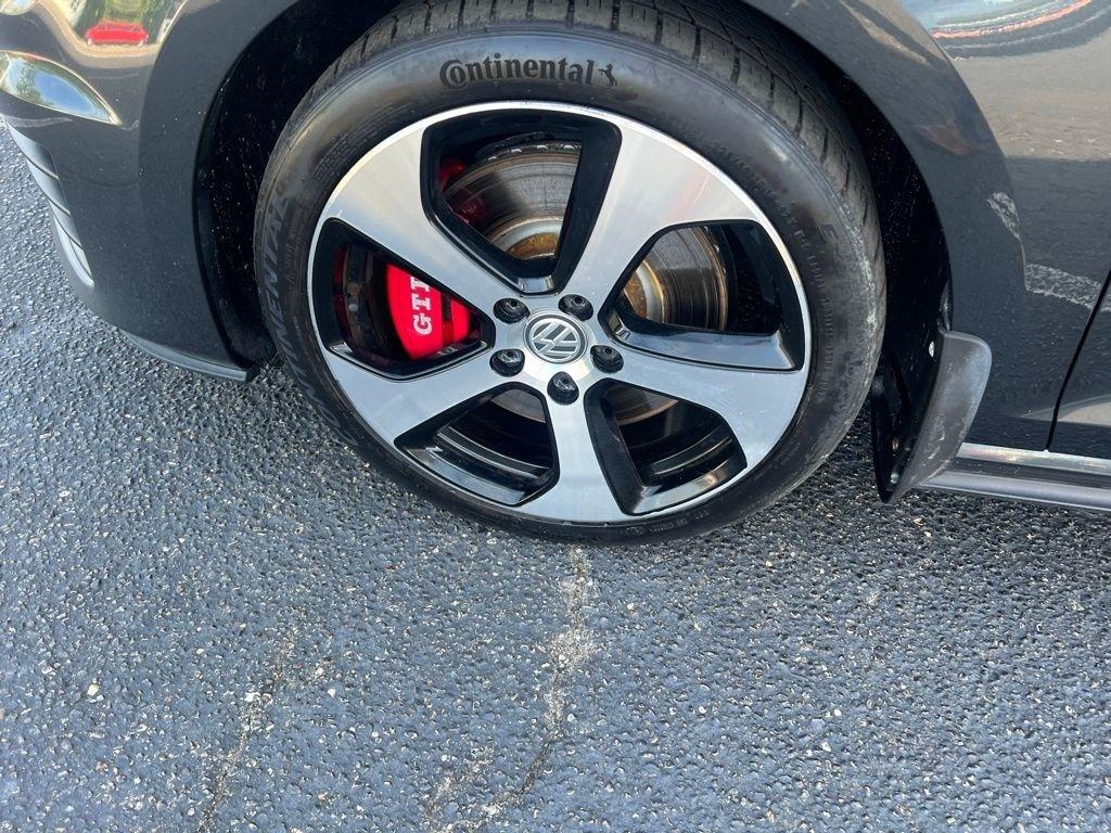 Volkswagen Golf GTI SE 6M 4-Door 2017