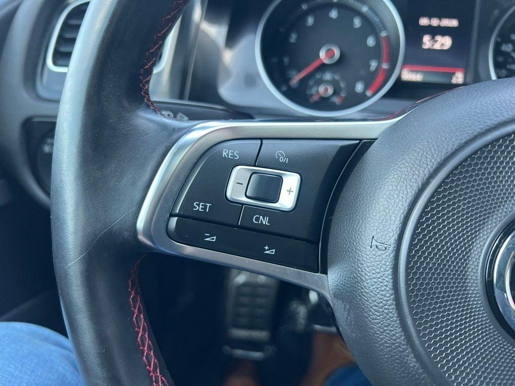 Volkswagen Golf GTI SE 6M 4-Door 2017
