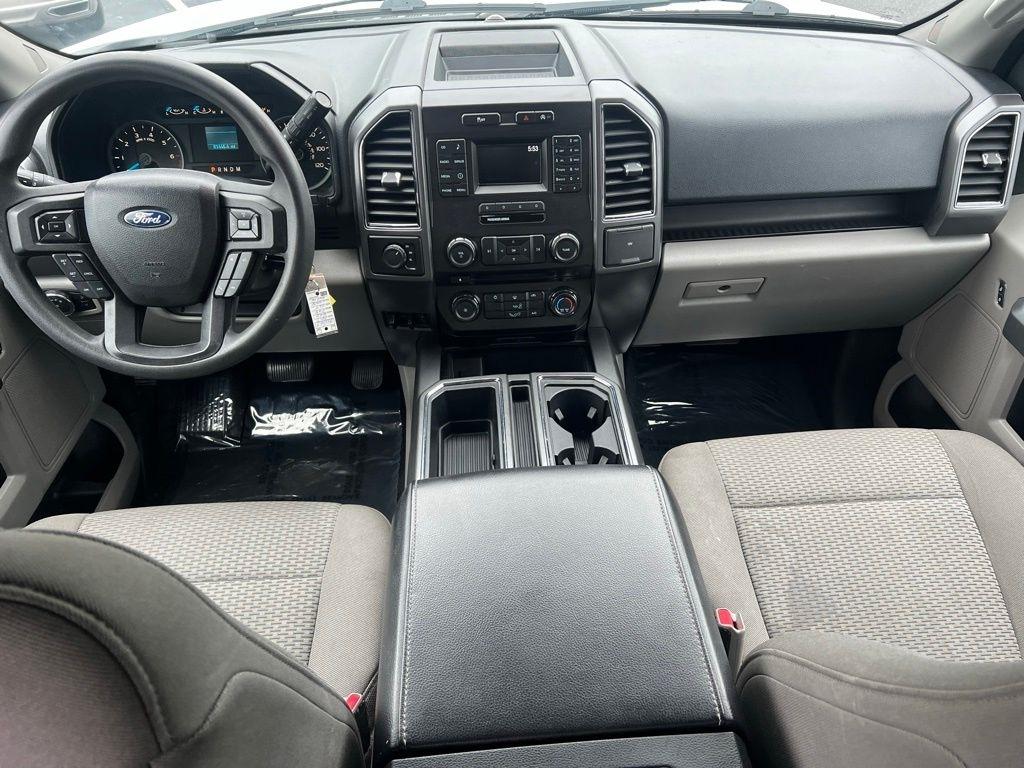 Ford F-150 4WD SuperCrew 157" XLT 2017
