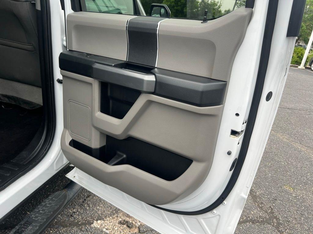 Ford F-150 4WD SuperCrew 157" XLT 2017