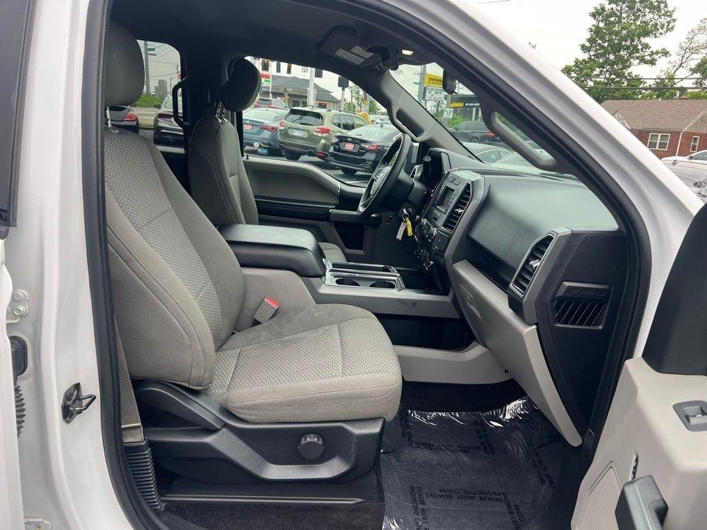 Ford F-150 4WD SuperCrew 157" XLT 2017