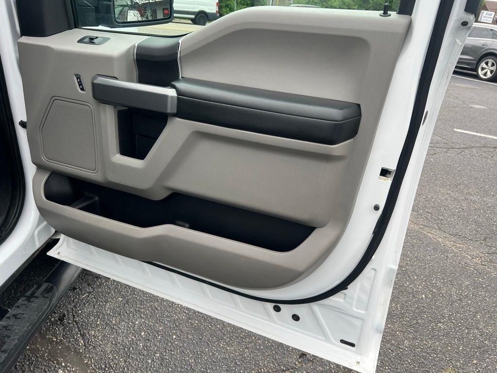 Ford F-150 4WD SuperCrew 157" XLT 2017