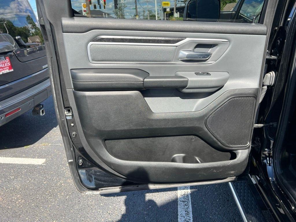 RAM 1500 Lone Star Crew Cab LB 4WD 2023