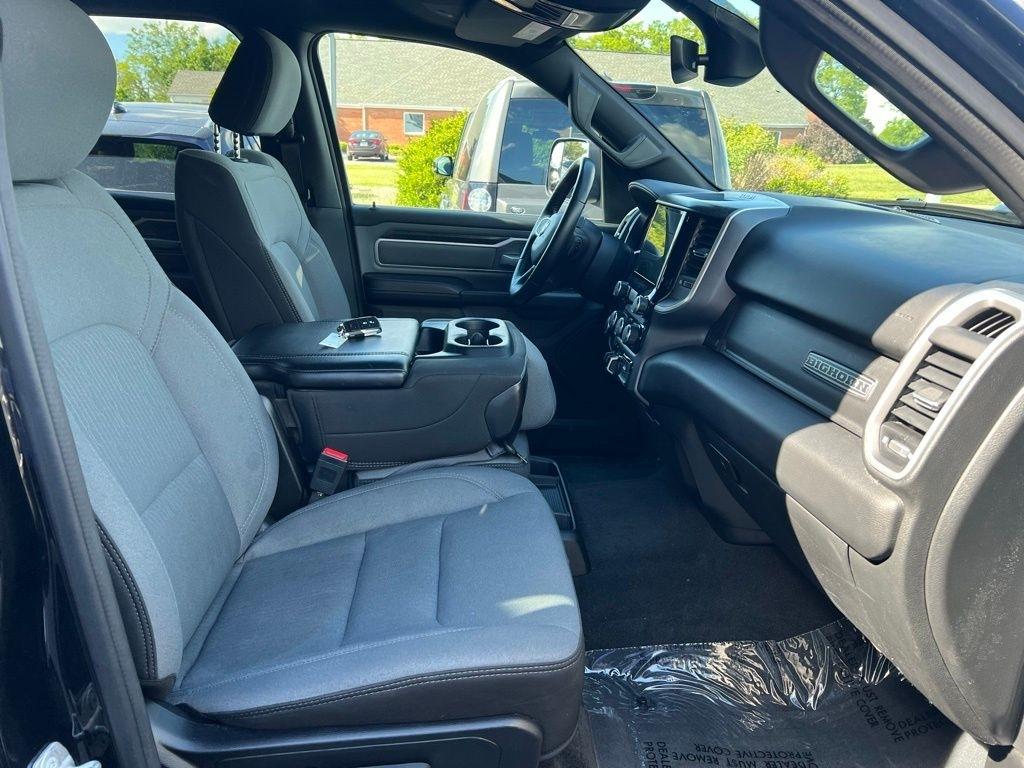 RAM 1500 Lone Star Crew Cab LB 4WD 2023