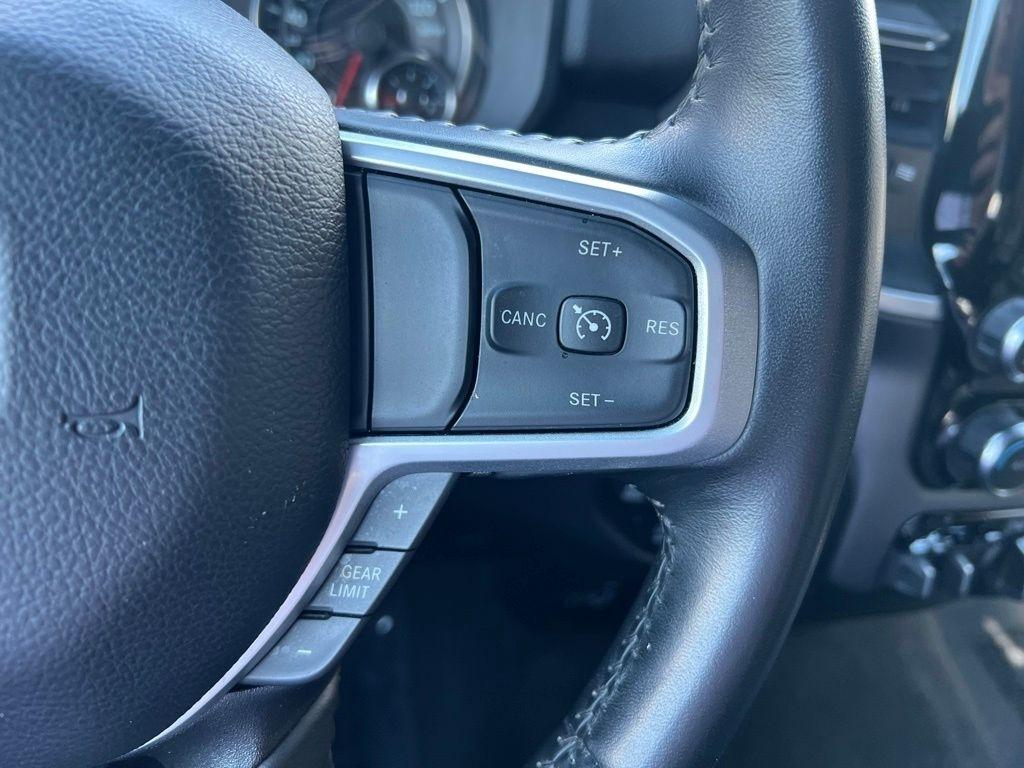 RAM 1500 Lone Star Crew Cab LB 4WD 2023