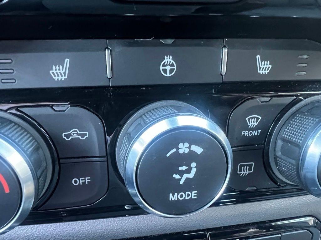 RAM 1500 Lone Star Crew Cab LB 4WD 2023
