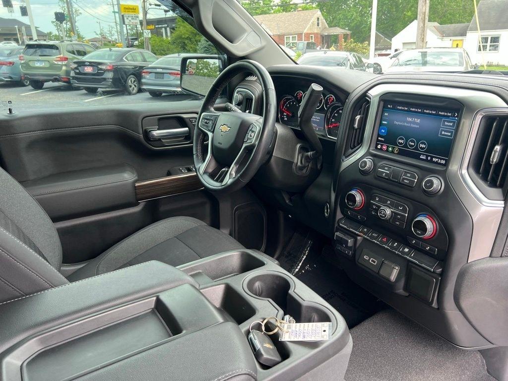 Chevrolet Silverado 1500 LT Crew Cab 4WD 2021