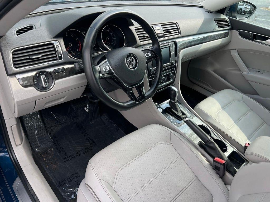 Volkswagen Passat SE 2018