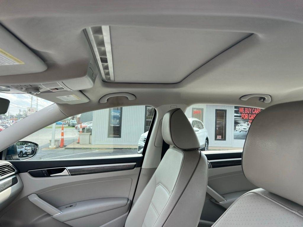 Volkswagen Passat SE 2018