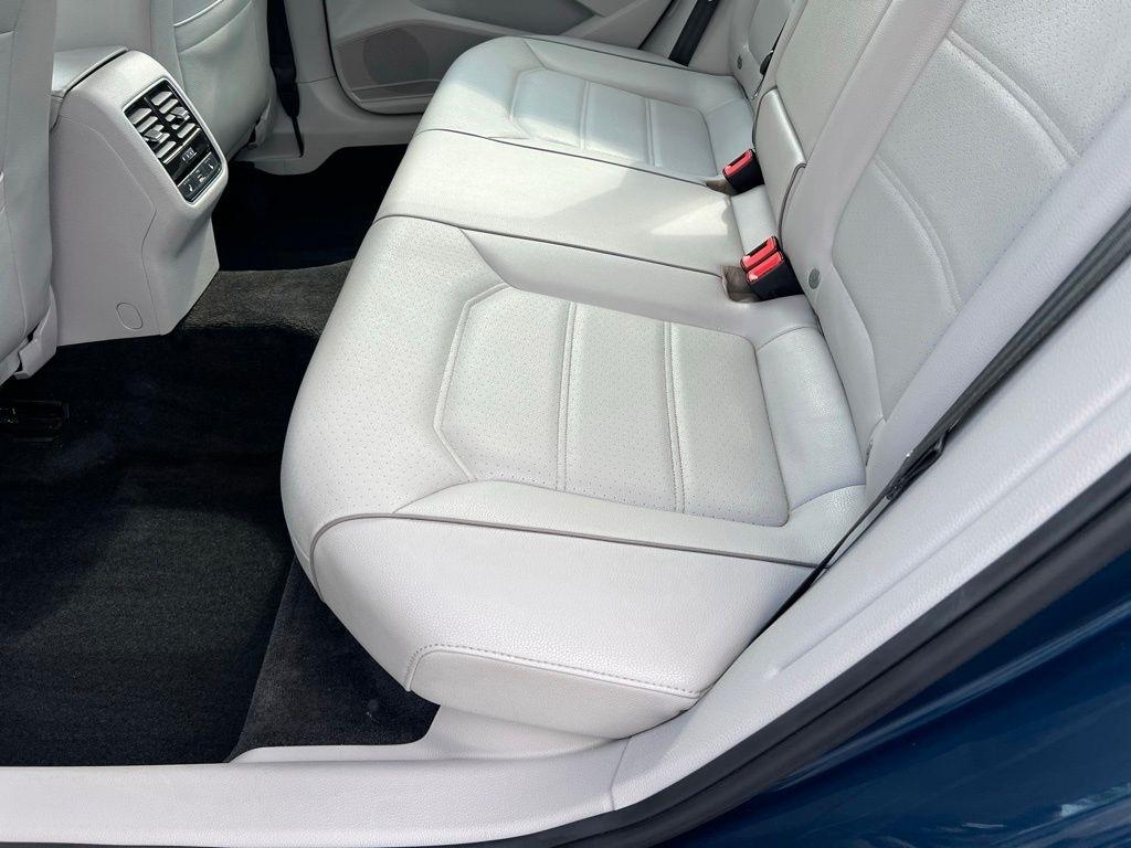 Volkswagen Passat SE 2018