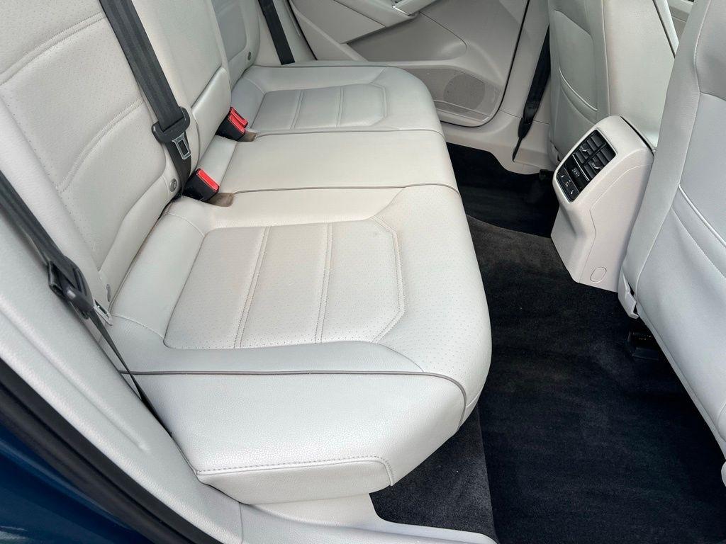 Volkswagen Passat SE 2018