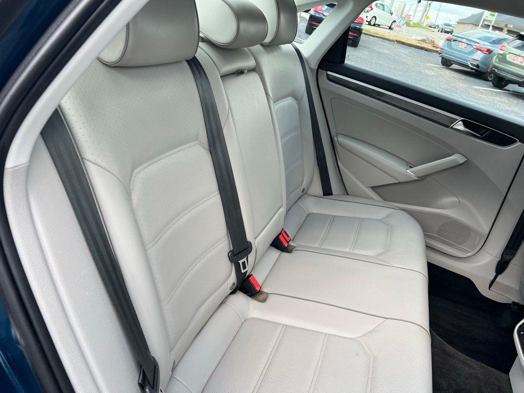 Volkswagen Passat SE 2018