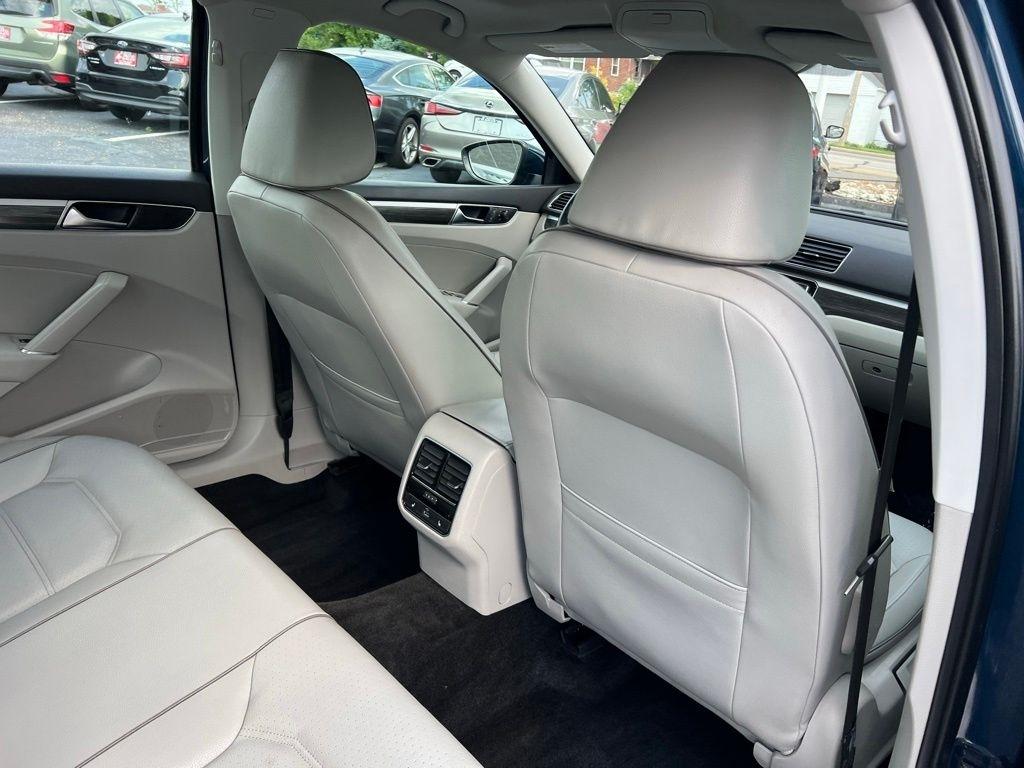 Volkswagen Passat SE 2018