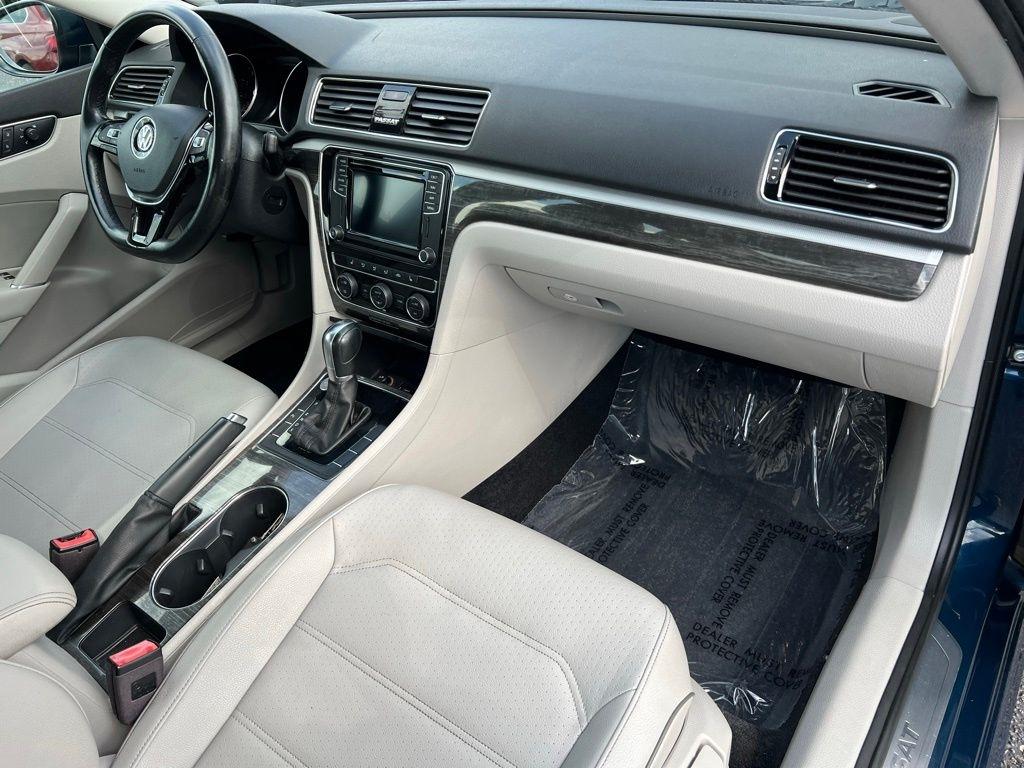 Volkswagen Passat SE 2018