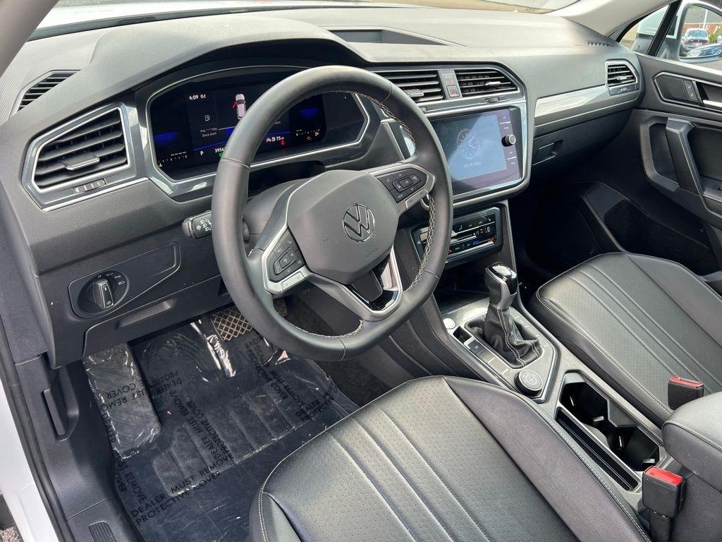 2022 Volkswagen Tiguan SE - Photo 10