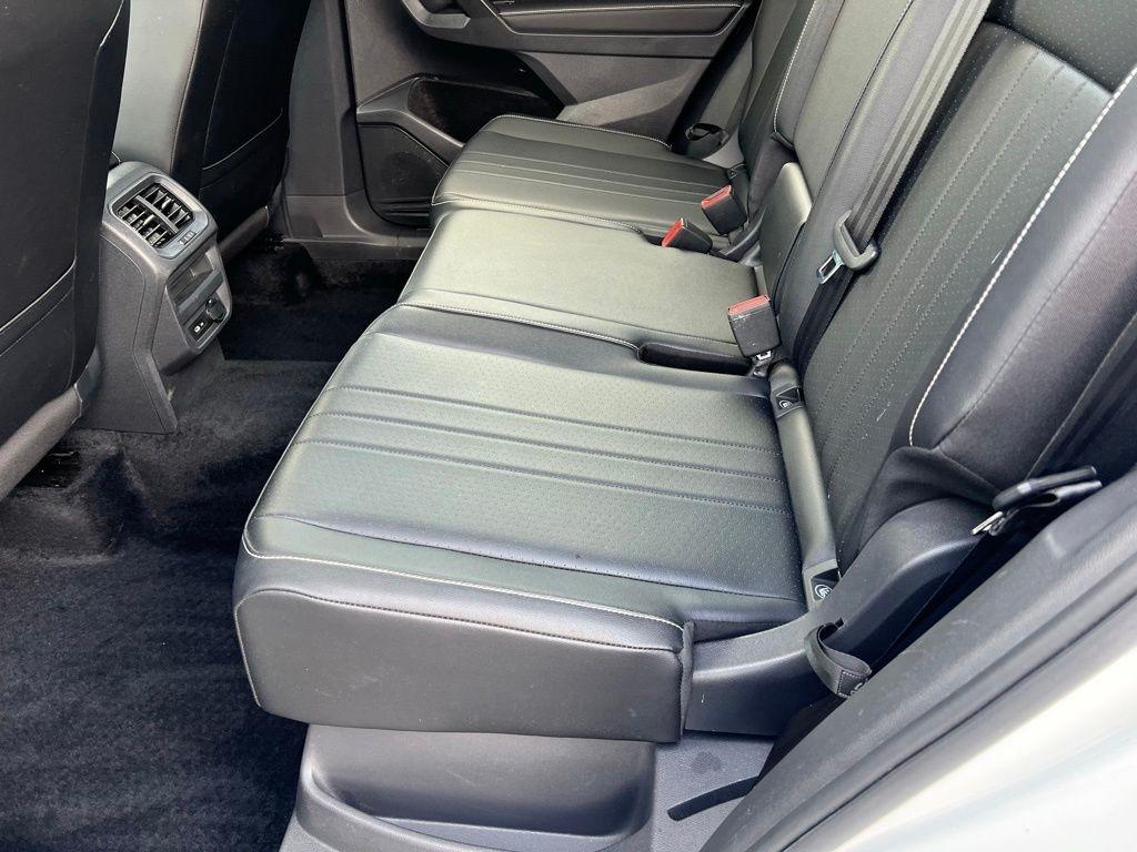 2022 Volkswagen Tiguan SE - Photo 13