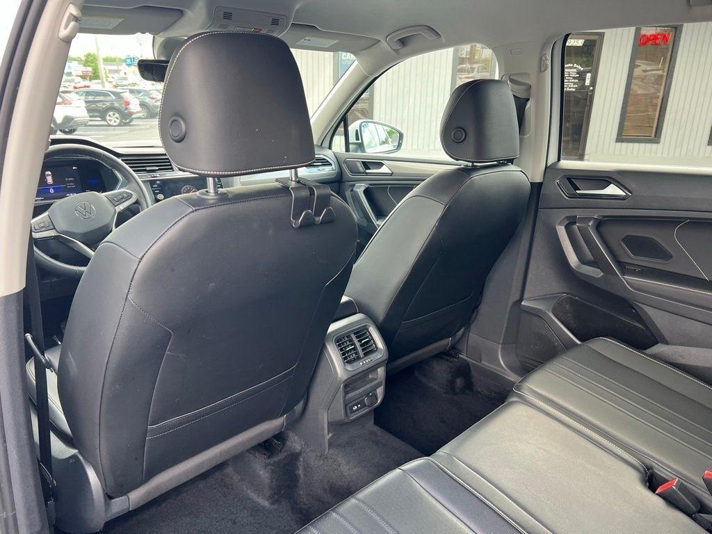 2022 Volkswagen Tiguan SE - Photo 15