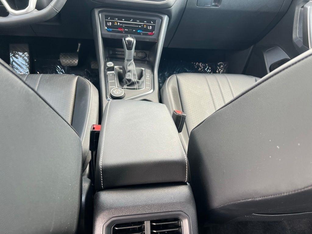 2022 Volkswagen Tiguan SE - Photo 18