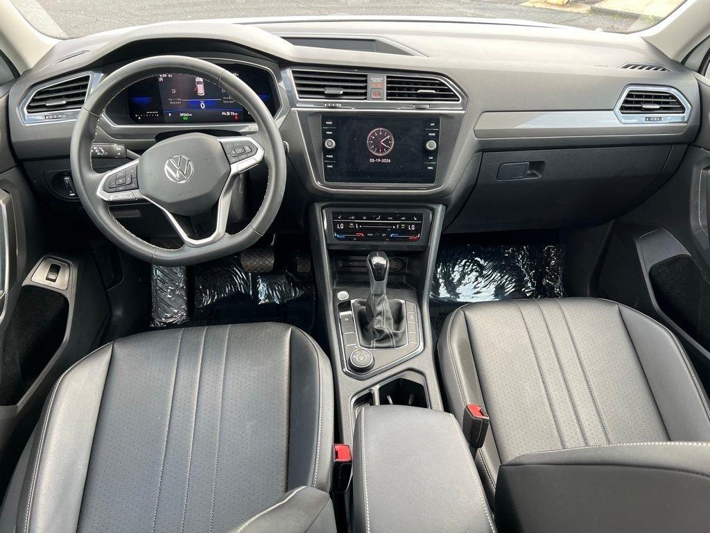 2022 Volkswagen Tiguan SE - Photo 19