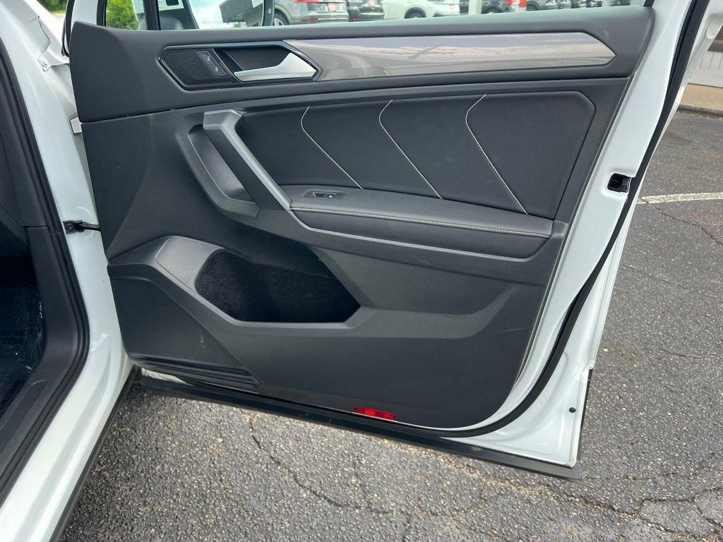 2022 Volkswagen Tiguan SE - Photo 30