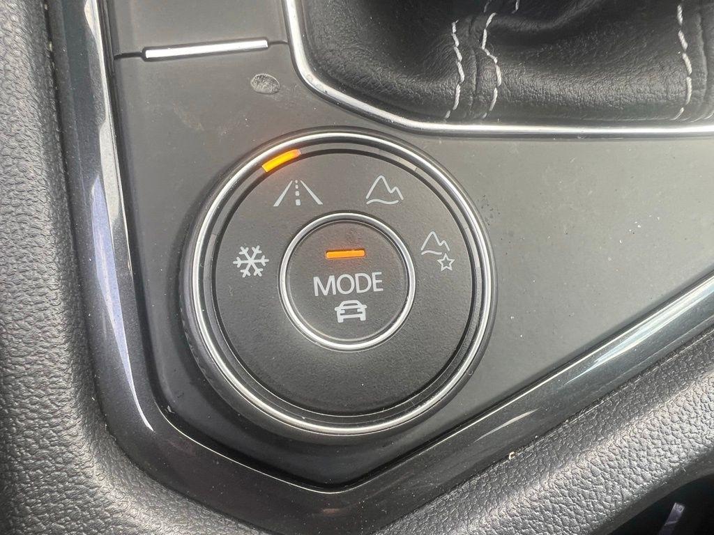 2022 Volkswagen Tiguan SE - Photo 37