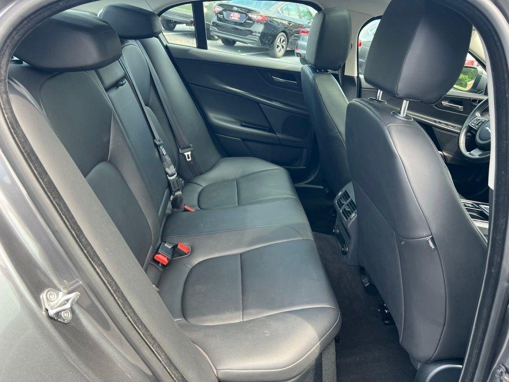 Jaguar XE 25t Premium AWD 2018