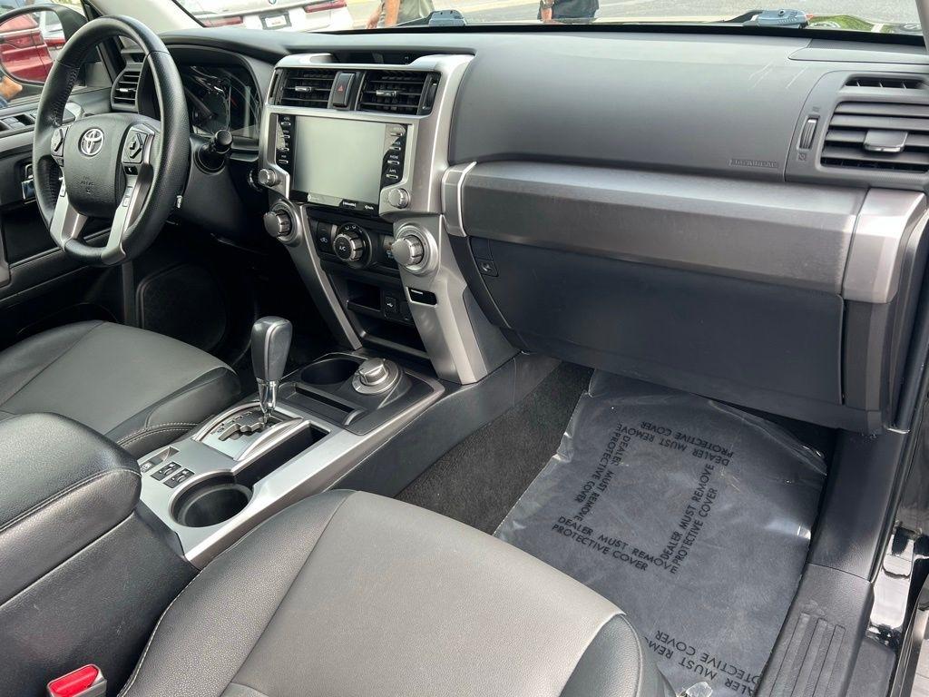 Toyota 4Runner SR5 Premium 4WD 2021