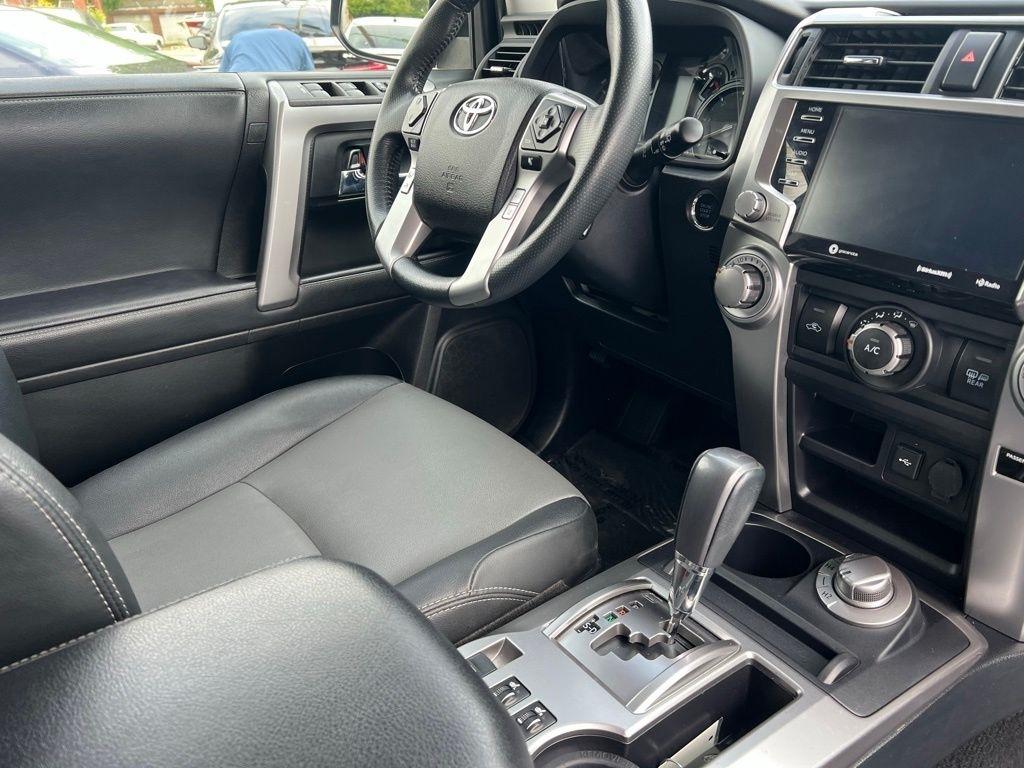 Toyota 4Runner SR5 Premium 4WD 2021
