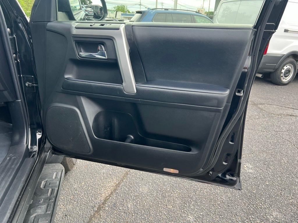 Toyota 4Runner SR5 Premium 4WD 2021