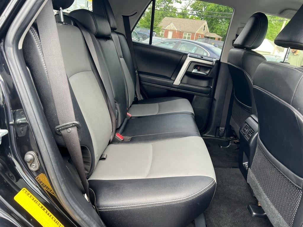 Toyota 4Runner SR5 Premium 4WD 2021