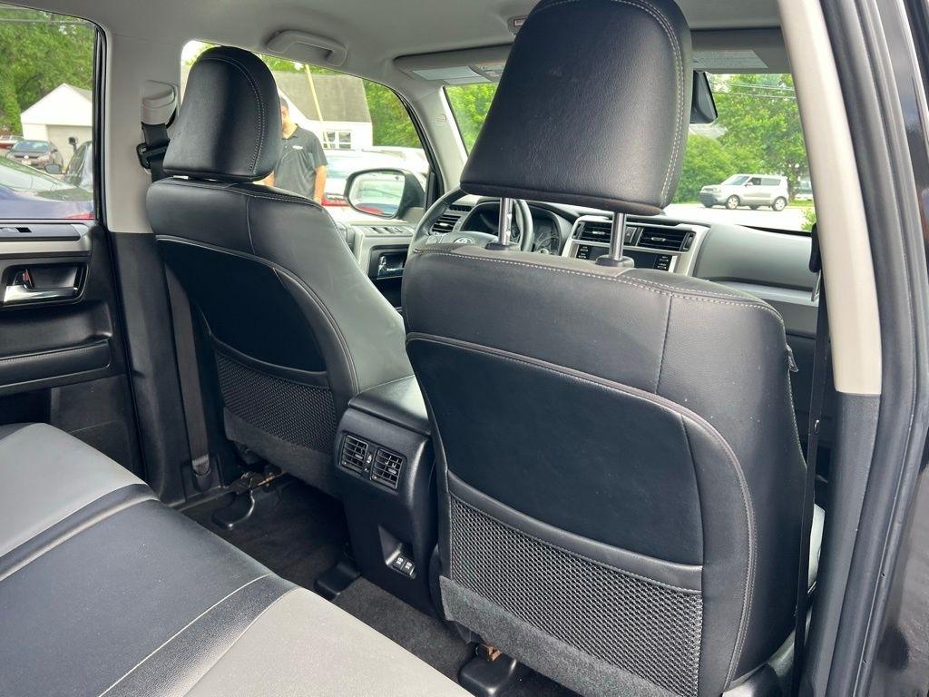 Toyota 4Runner SR5 Premium 4WD 2021