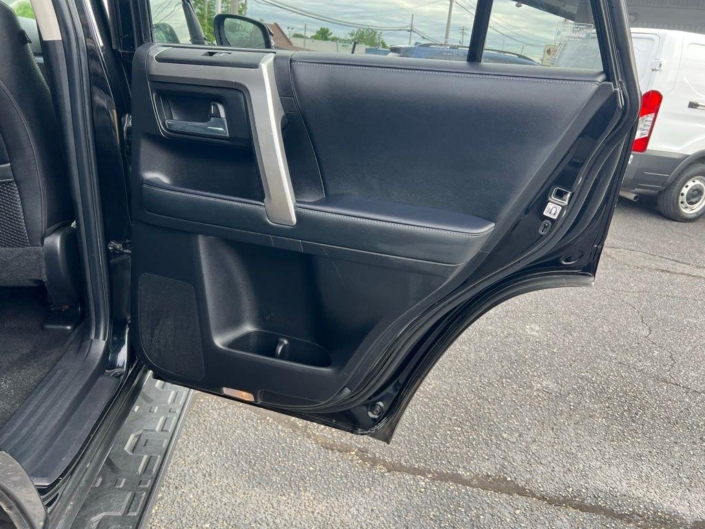 Toyota 4Runner SR5 Premium 4WD 2021