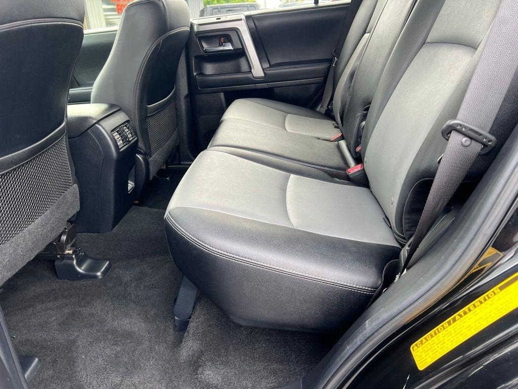 Toyota 4Runner SR5 Premium 4WD 2021