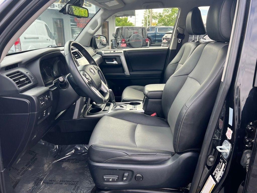 Toyota 4Runner SR5 Premium 4WD 2021