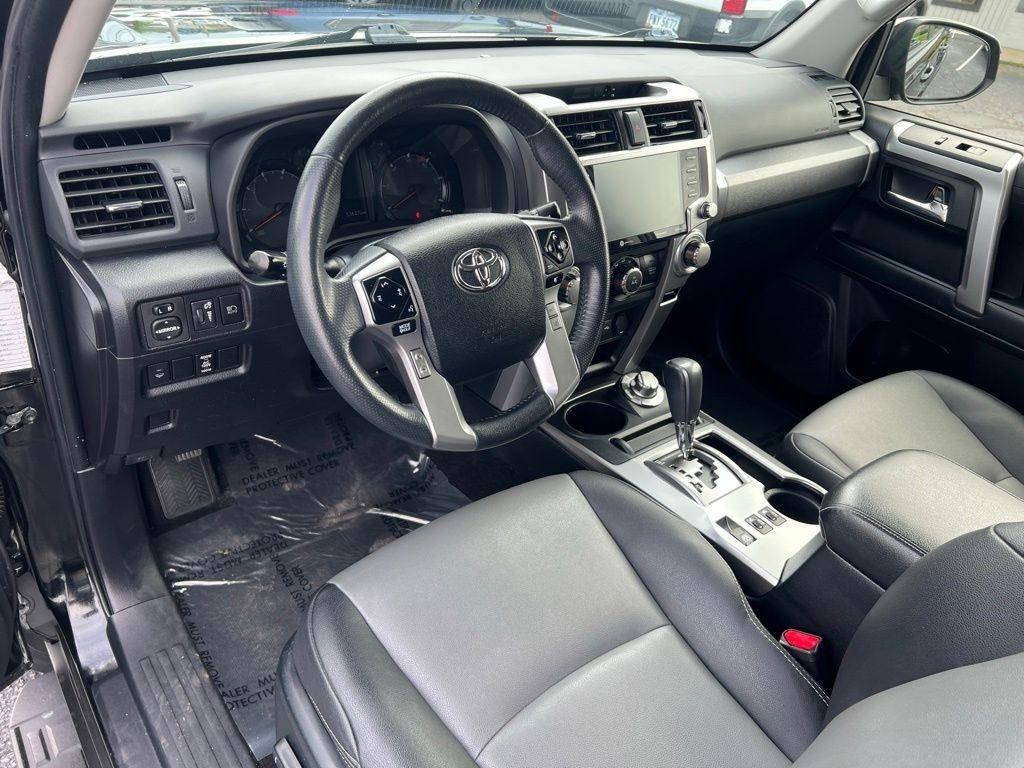 Toyota 4Runner SR5 Premium 4WD 2021