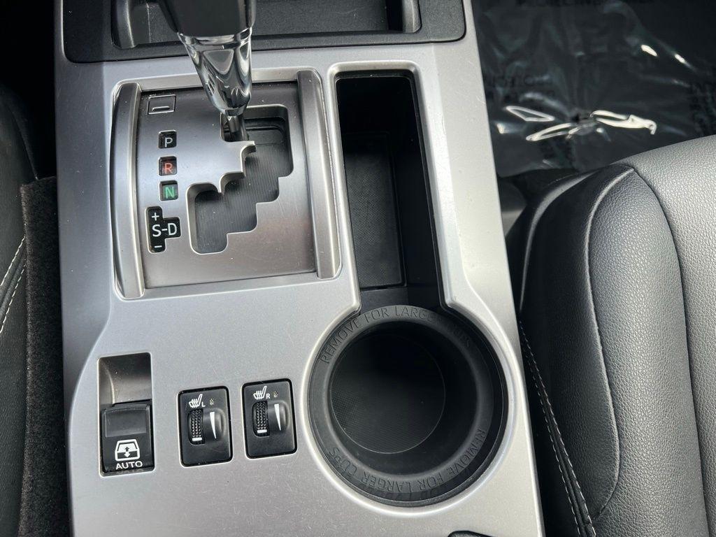 Toyota 4Runner SR5 Premium 4WD 2021