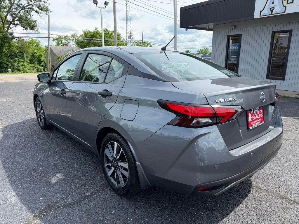 Nissan Versa S CVT 2024