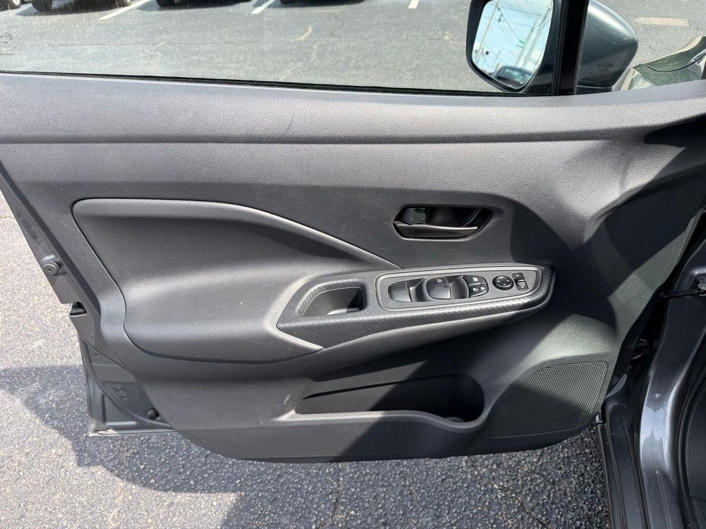 Nissan Versa S CVT 2024