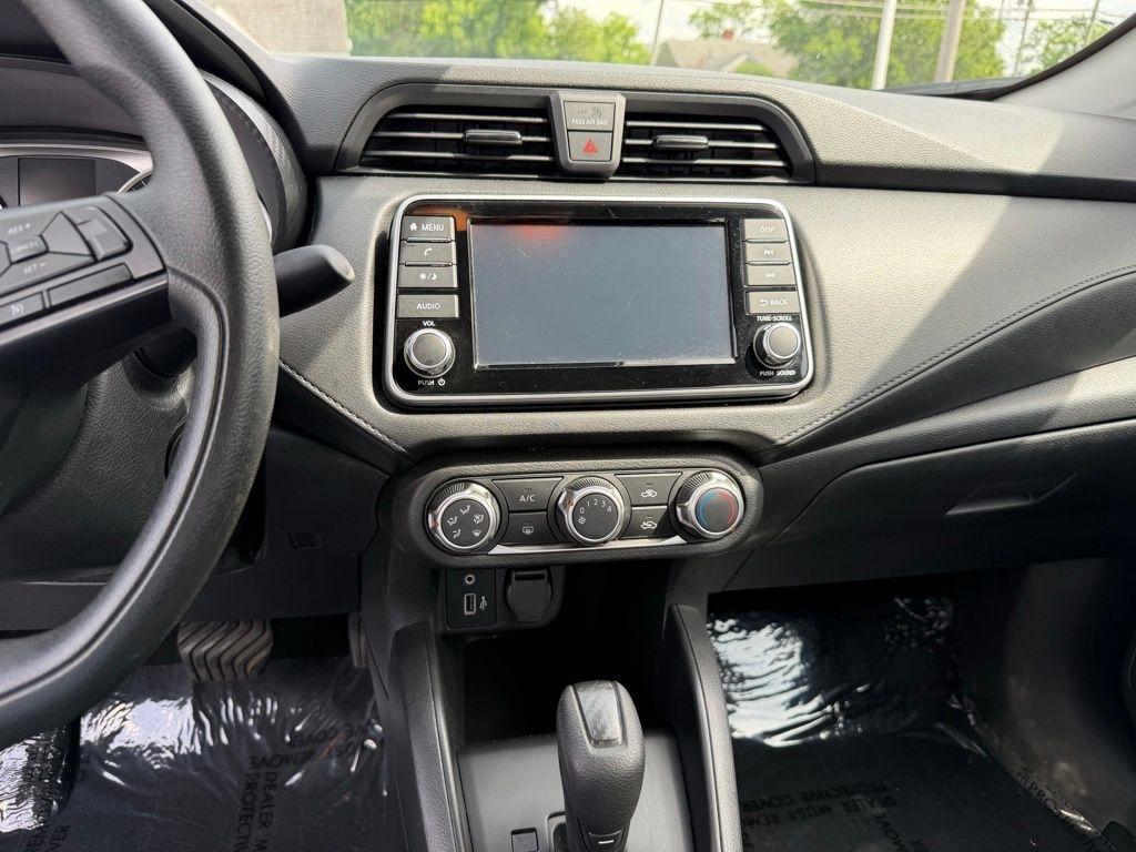Nissan Versa S CVT 2024
