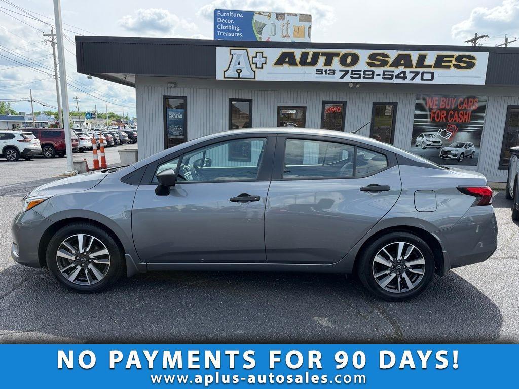 2024 Nissan Versa's photo