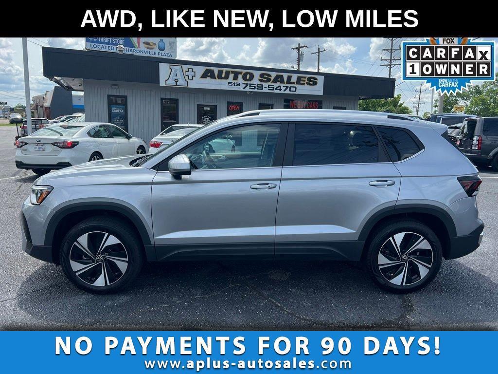 2025 Volkswagen Taos SE 4Motion