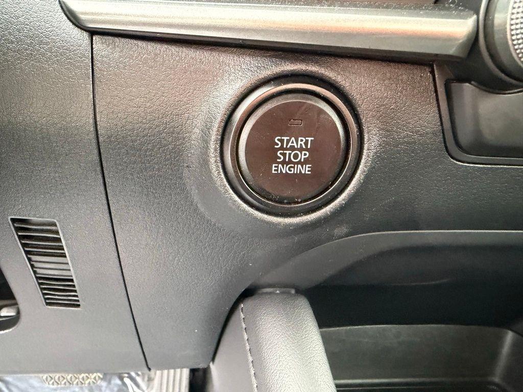 Mazda MAZDA3 Select 2023