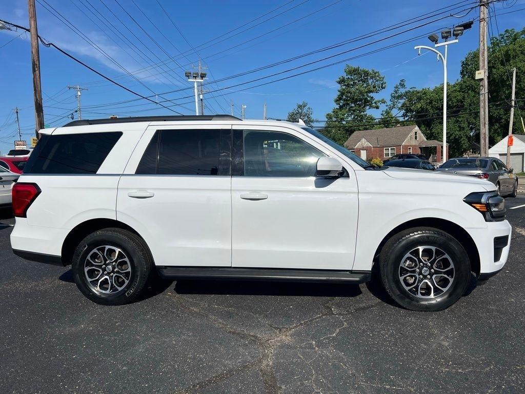 Ford Expedition XLT 4WD 2024