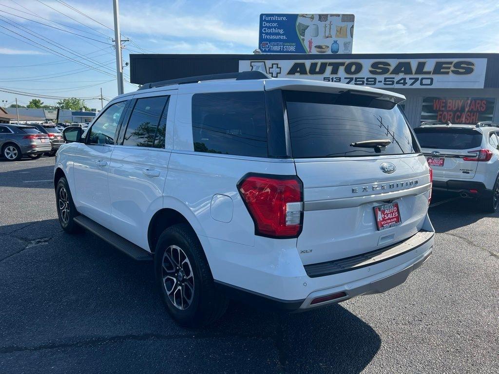 Ford Expedition XLT 4WD 2024