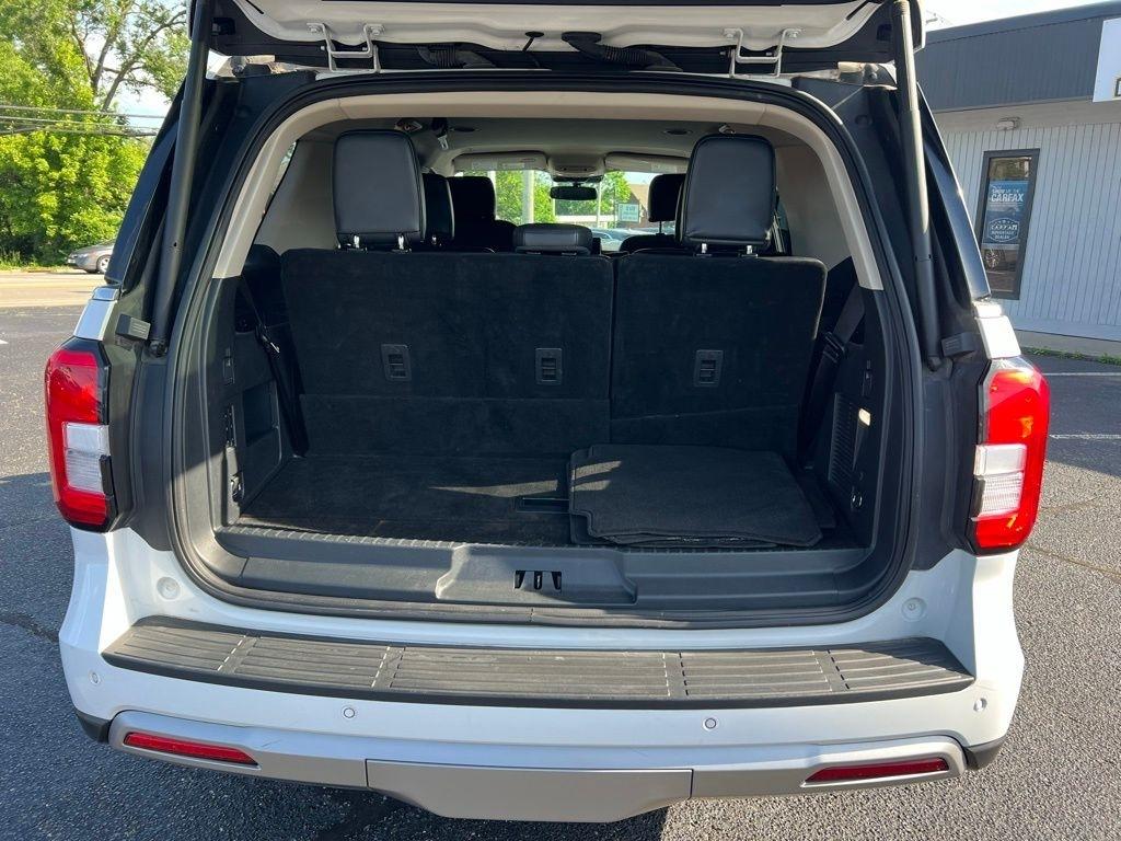 Ford Expedition XLT 4WD 2024