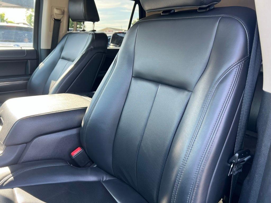 Ford Expedition XLT 4WD 2024
