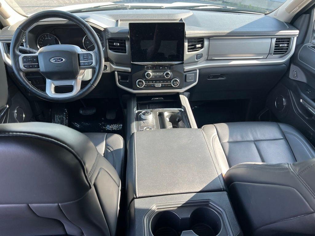 Ford Expedition XLT 4WD 2024