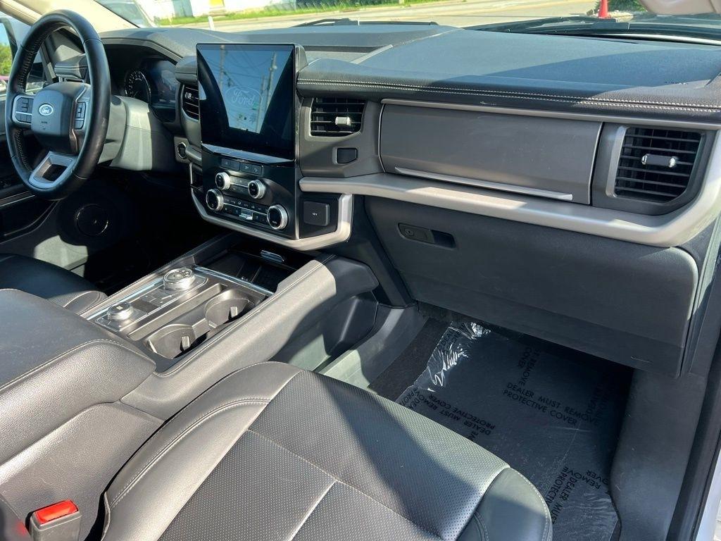 Ford Expedition XLT 4WD 2024