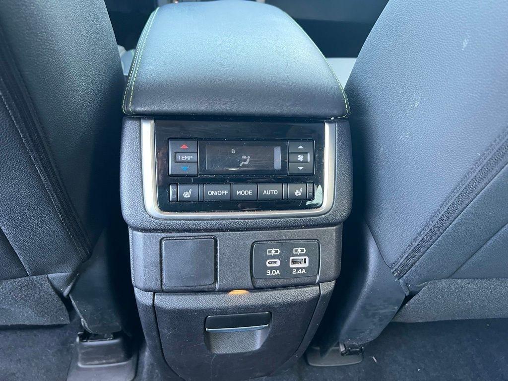 Subaru Ascent Limited 2023